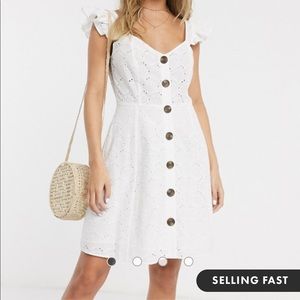 Shell lace dress